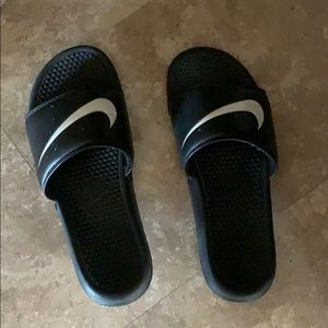 Nike slides
